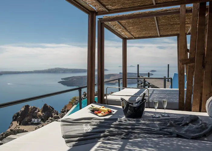 Honeymoon Petra (adults Only) 5* Imerovigli (Santorini)