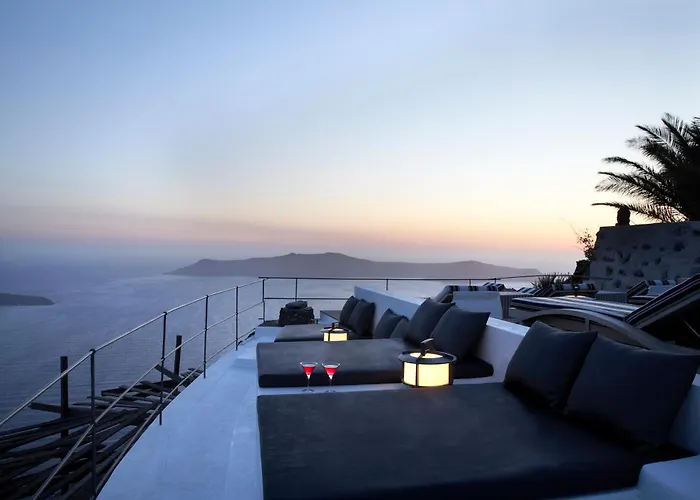 Honeymoon Petra (adults Only) 5* Imerovigli (Santorini)